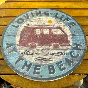 Great sign for your place at the beach. Wooden round decoration with hanger.